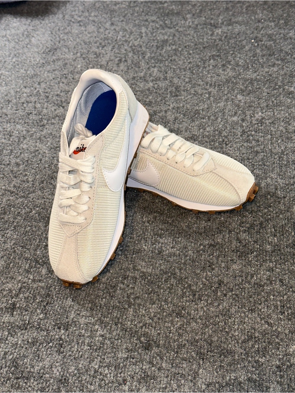 Nike LD1000 Women’s Sneakers Size 8.5